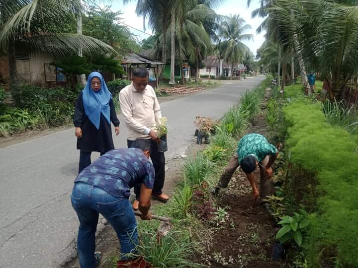 SEKCAM BATANG GASAN, DEDY MIZARDI, SE. BERSAMA ANGGOTA MENGIKUTI GORO TP-PKK KAB. PADANG PARIAMAN 