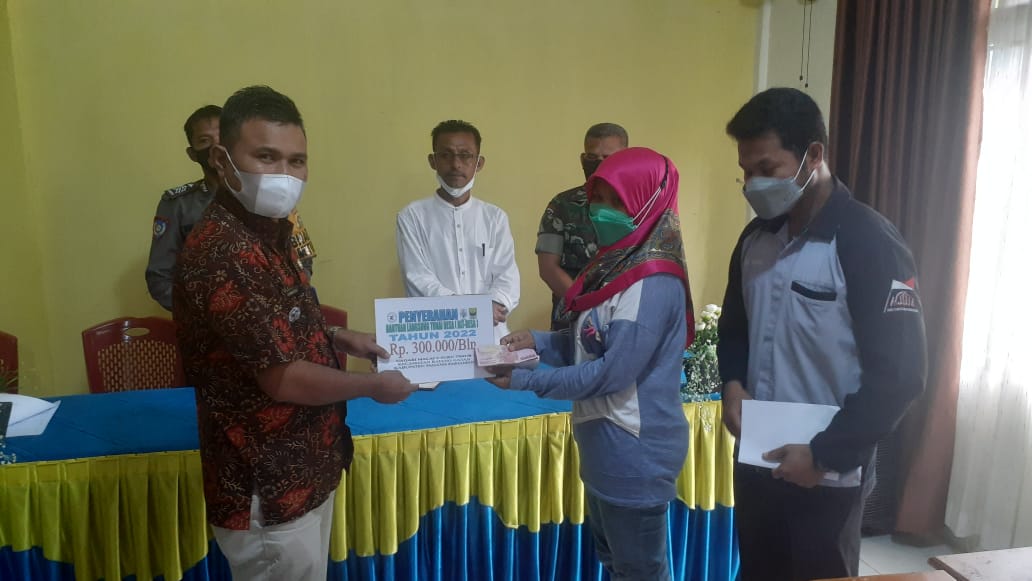 PENYERAHAN BLT-DD KEPADA MASYARAKAT NAGARI MALAI V SUKU TIMUR TAHUN 2022 