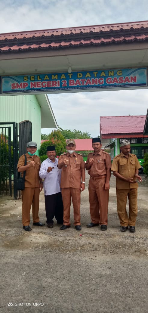 SAFARI APEL DAN PEMBINAAN DALAM PENILAIAN LOMBA SEKOLAH SEHAT TINGKAT KEC. BATANG GASAN TAHUN 2022