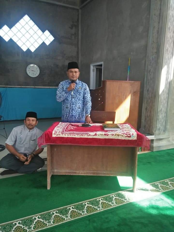 CAMAT BATANG GASAN, ARMEDES, SE.MM HADIRI KEGIATAN WIRID BULANAN TINGKAT KECAMATAN BATANG GASAN