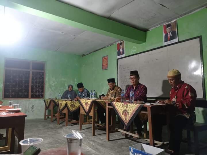 WAKIL BUPATI PADANG PARIAMAN, DRS. RAHMANG, MM PIMPIN RAPAT PEMBENTUKAN PENGURUS YAYASAN D. MA'RUF